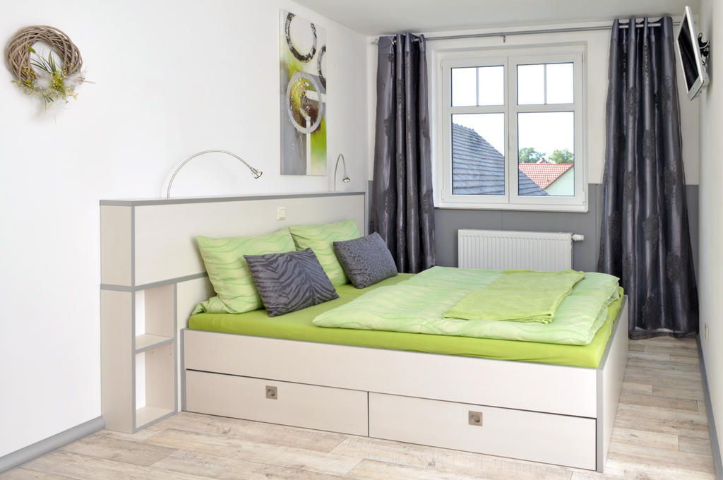 Gutshof Zum Adlernest Hotell Arnsnesta Rom bilde